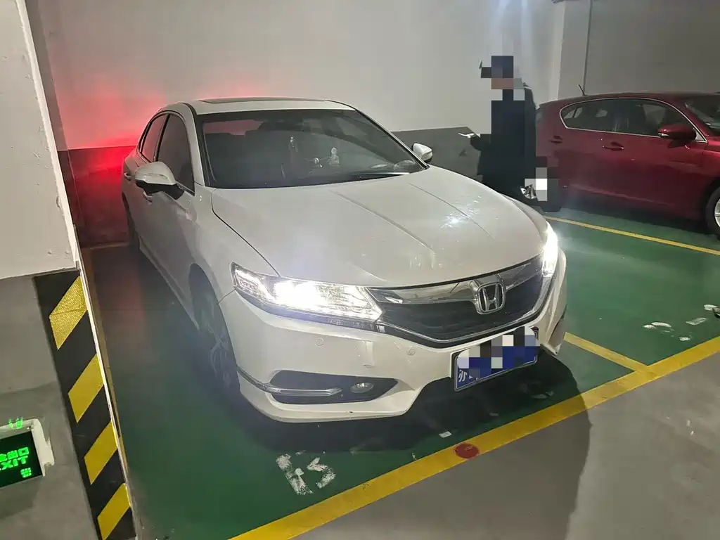 Honda Spirior 2016 — фото 3