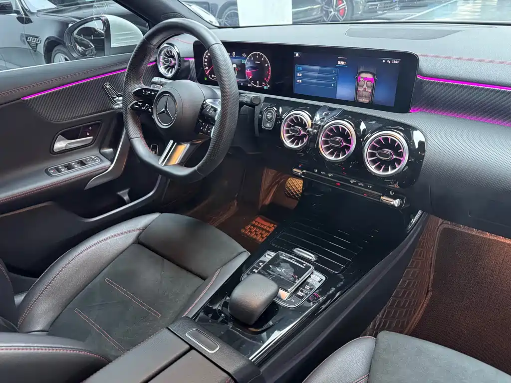 Mercedes-Benz A-Class 2023 — фото 15