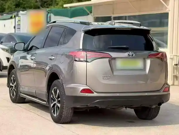 Toyota RAV4 2017