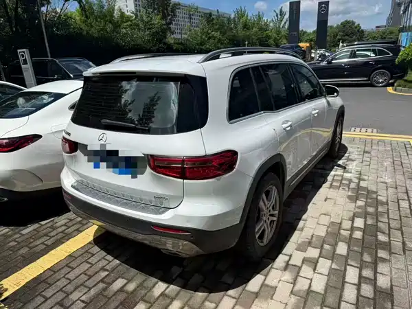 Mercedes-Benz GLB 2021