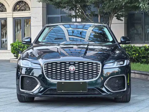 Jaguar XFL 2021