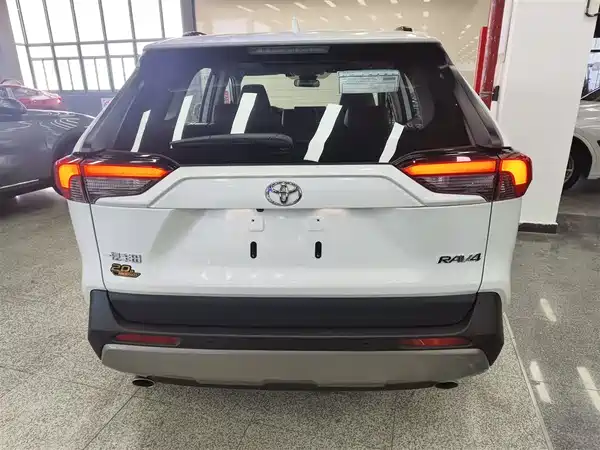 Toyota RAV4 2023