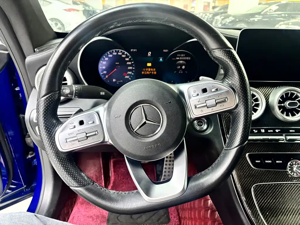 Mercedes-Benz C-Class 2019 — фото 7