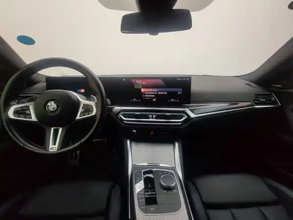 BMW M240i 2024