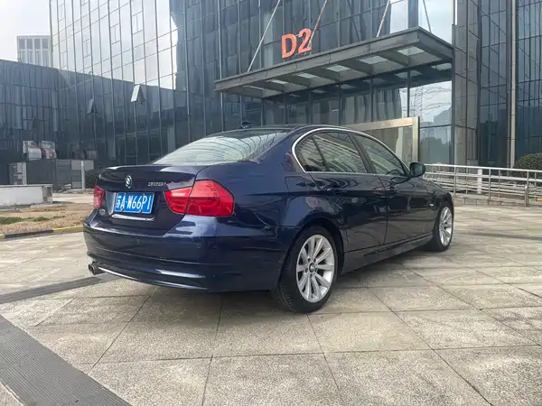 BMW 3 Series 2010