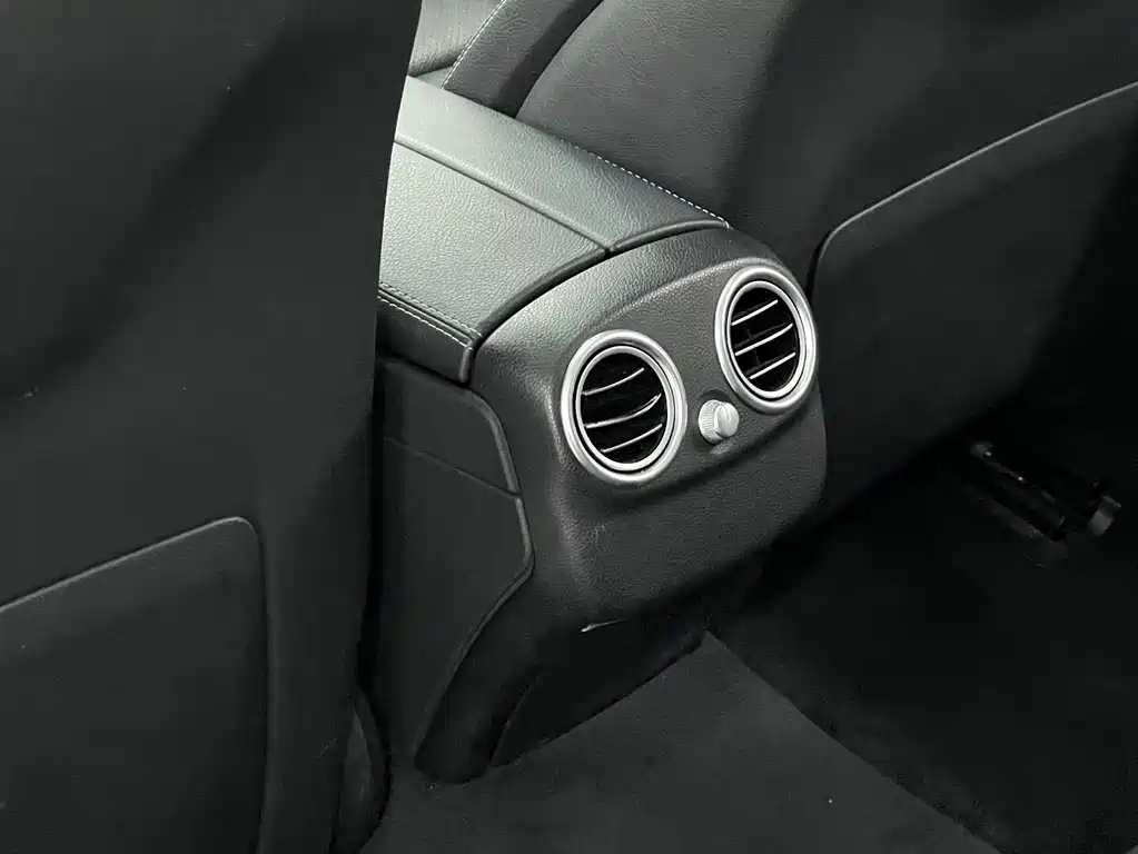 Mercedes-Benz C-Class 2017 — фото 15