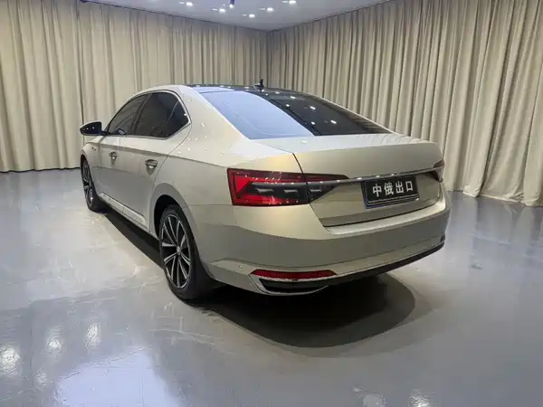 Skoda Superb 2023