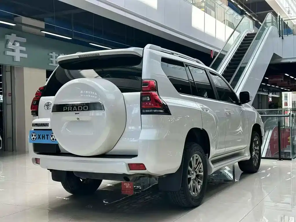 Toyota Prado 2019 — фото 9