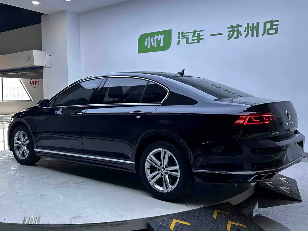 Volkswagen Magotan 2024