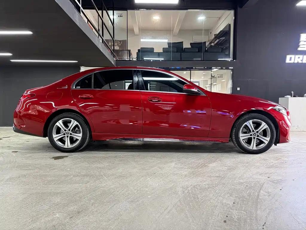 Mercedes-Benz C-Class 2022 — фото 10