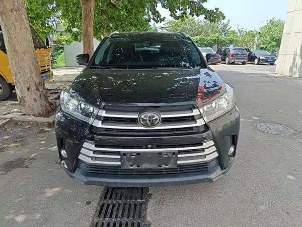Toyota Highlander 2021