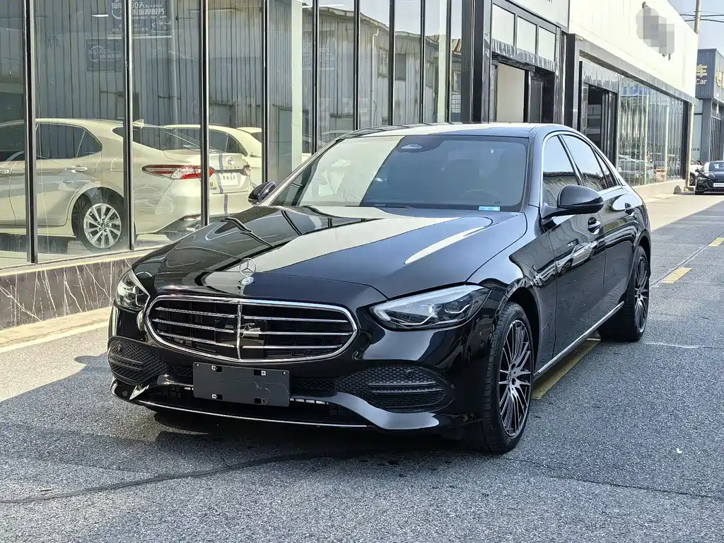 Mercedes-Benz C-Class 2023 — фото 1