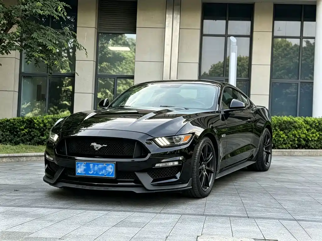 Ford Mustang 2017 — фото 3