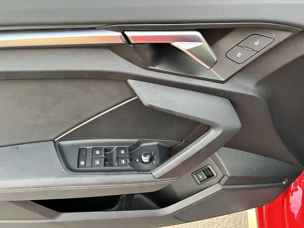 Audi A3 2022 — фото 16