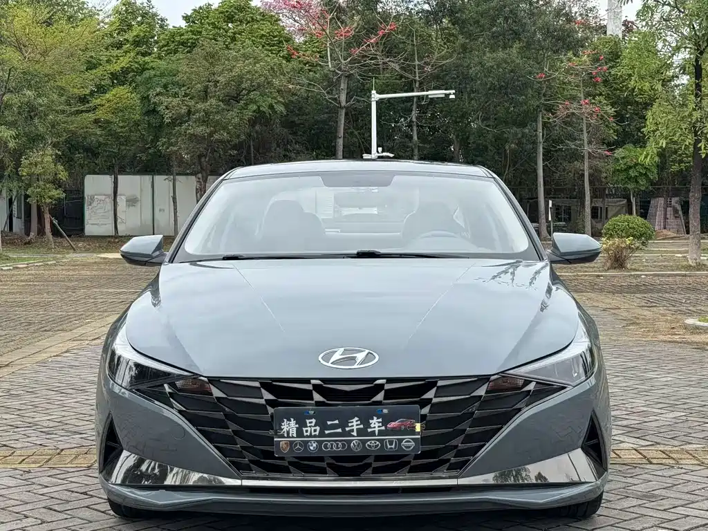 Hyundai Elantra 2021 — фото 3