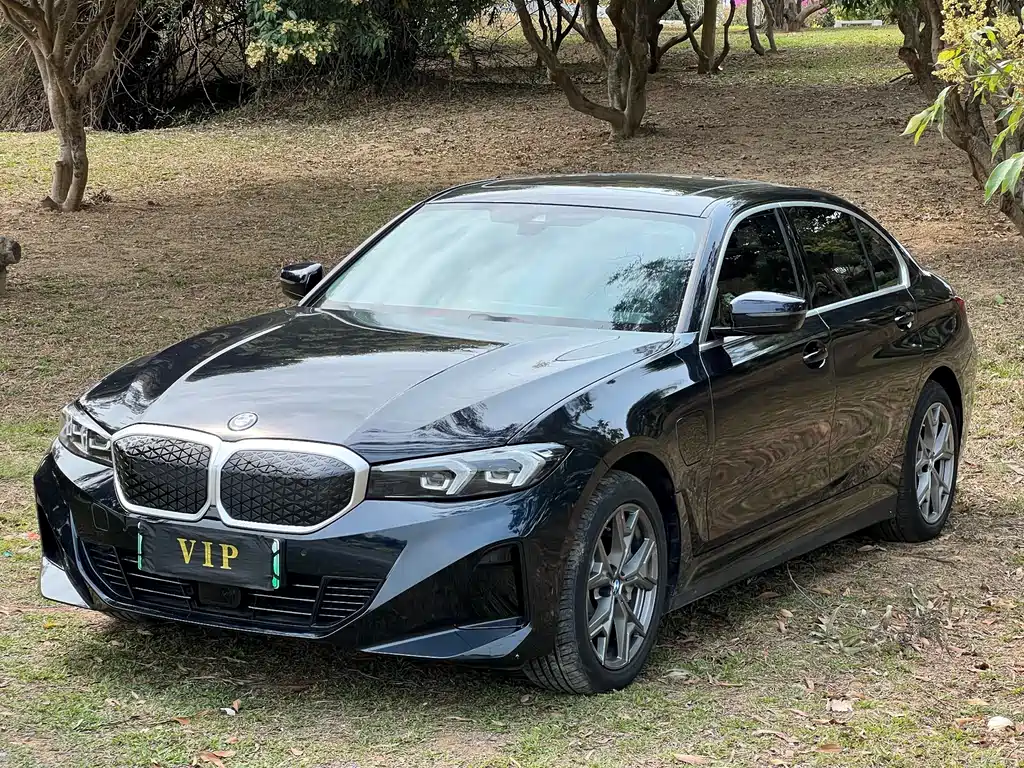 BMW i3 2025