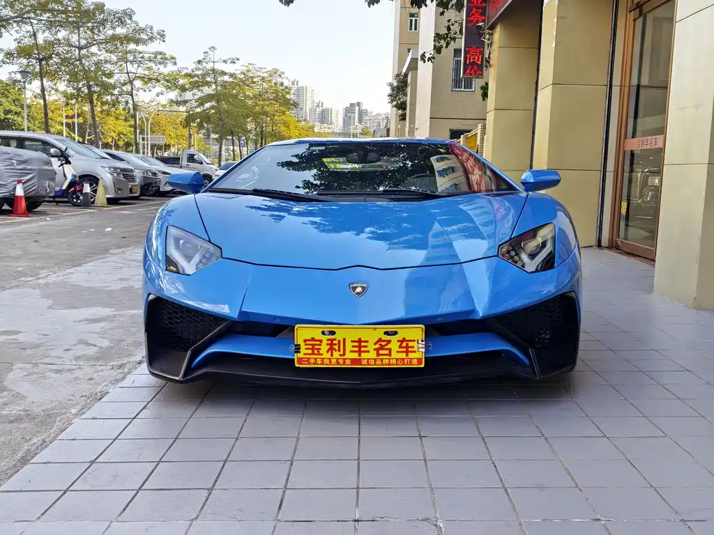 Lamborghini Aventador 2014 — фото 13