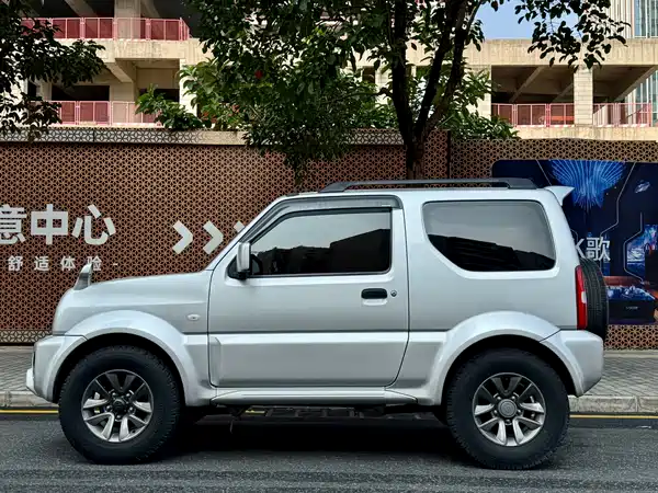 Suzuki Jimny 2015