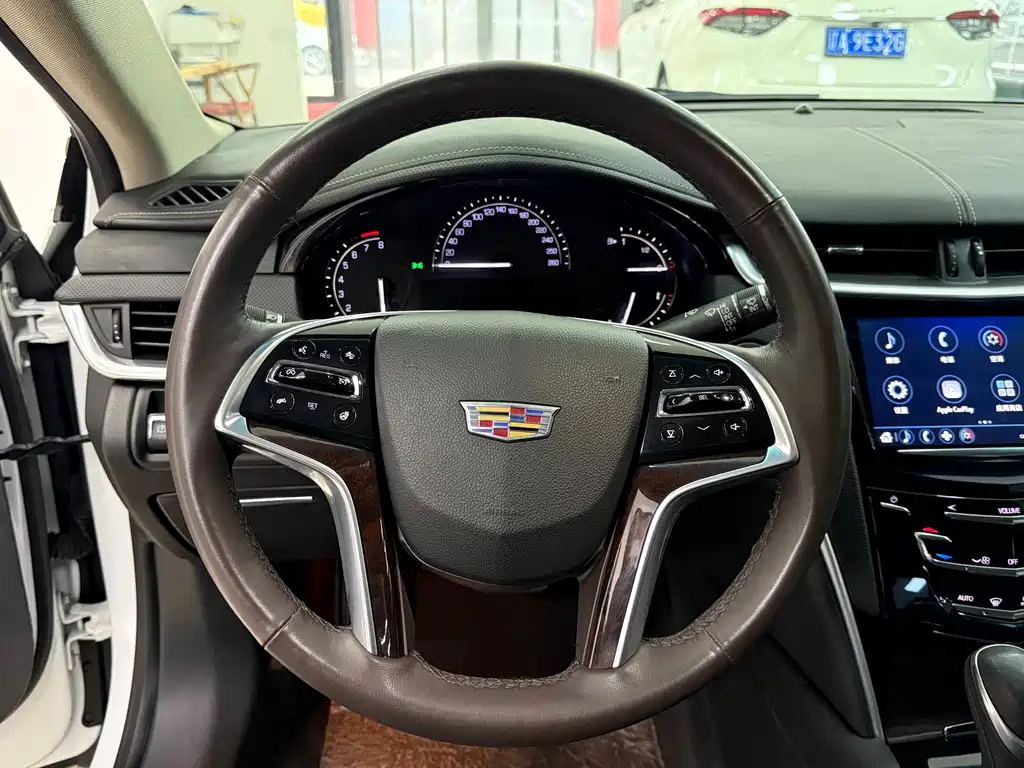Cadillac XTS 2019 — фото 6
