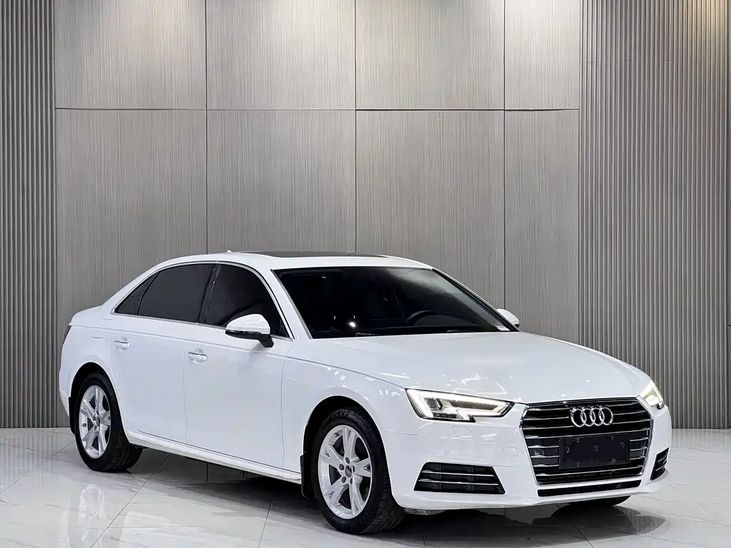 Audi A4L 2018