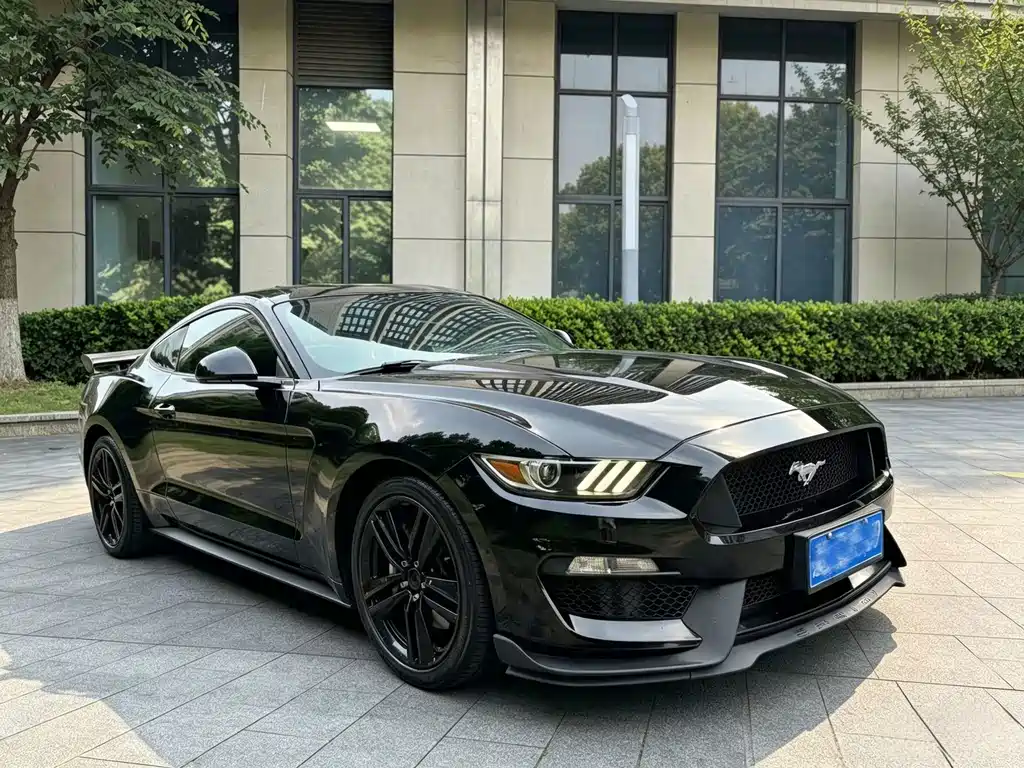 Ford Mustang 2017 — фото 2