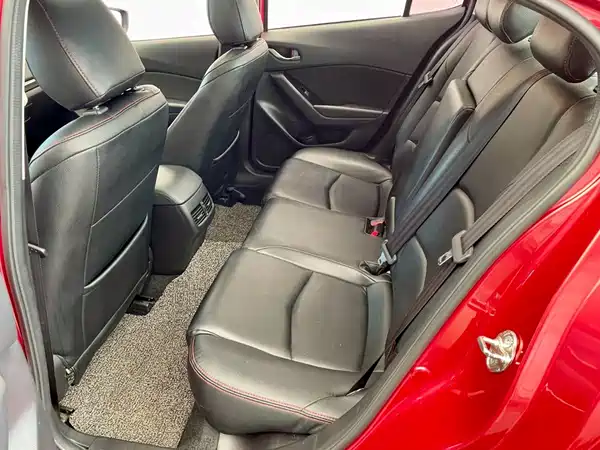 Mazda 3 Axela 2018
