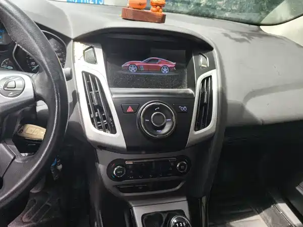 Ford Focus 2015