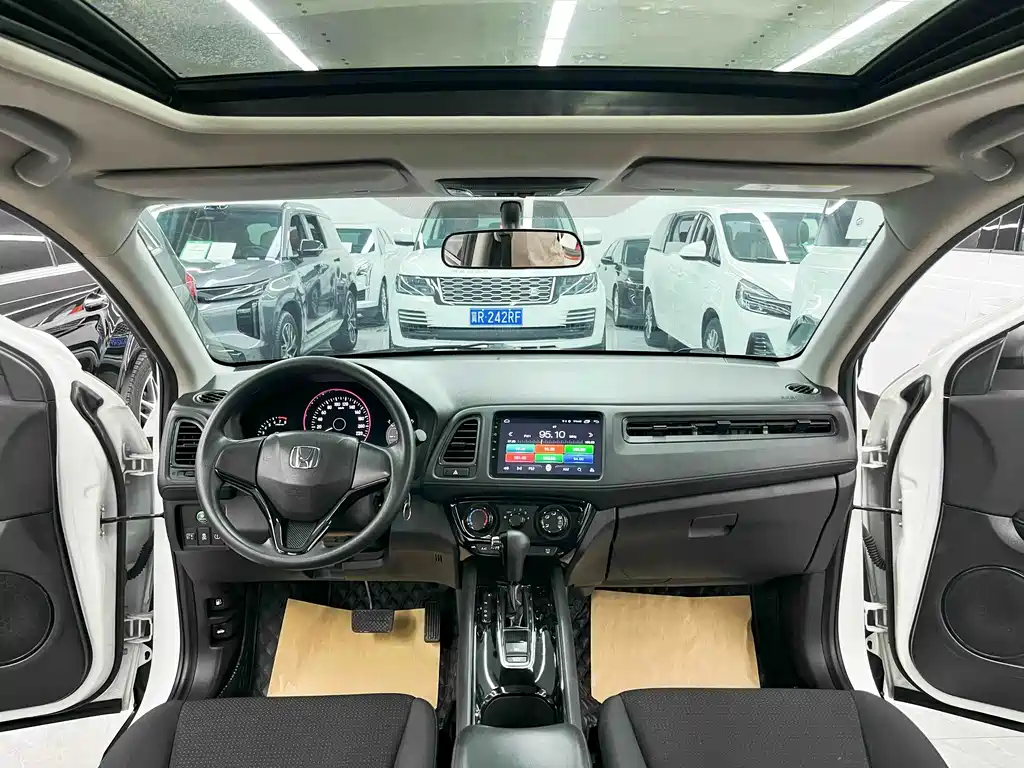 Honda Vezel 2021 — фото 9