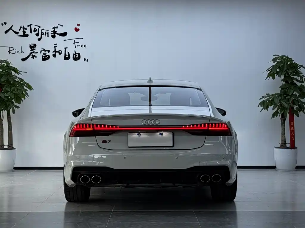 Audi A7 2019 — фото 20