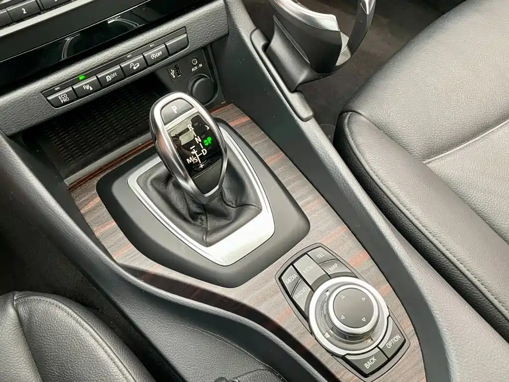 BMW X1 2015 — фото 10