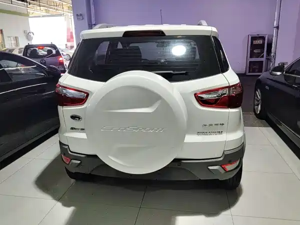 Ford EcoSport 2015