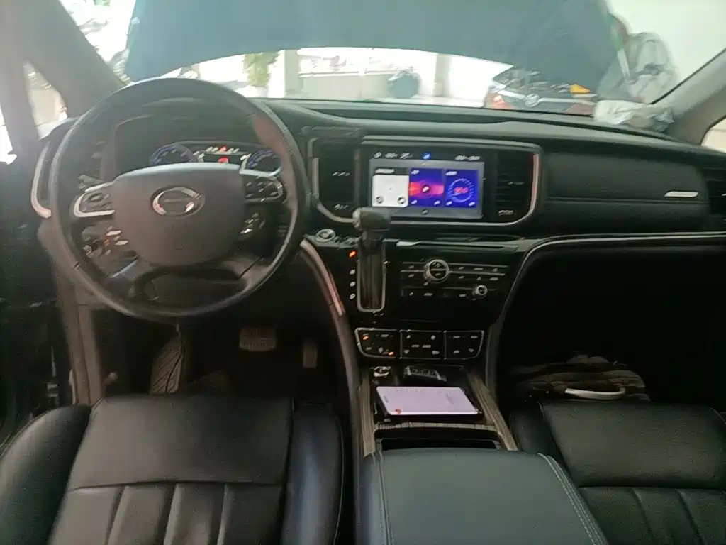 GAC Trumpchi M8 2019 — фото 10