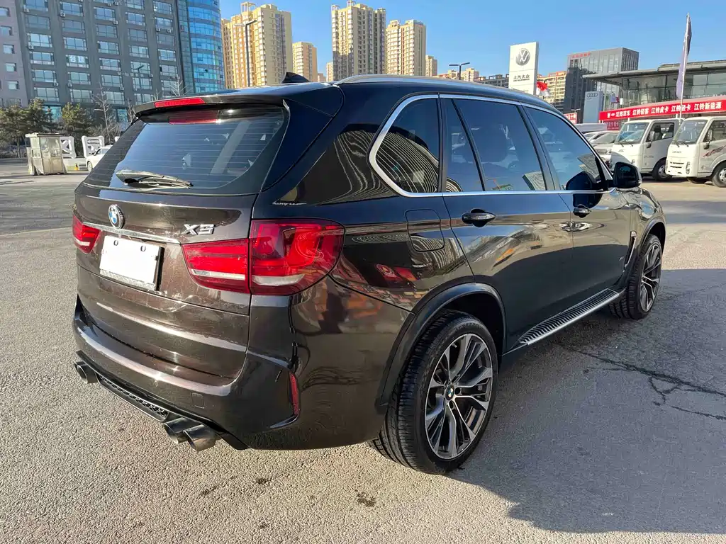 BMW X5 2018 — фото 19