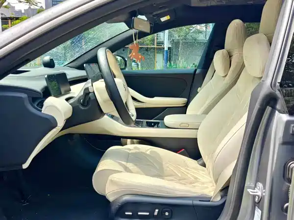 NIO ET5T 2025