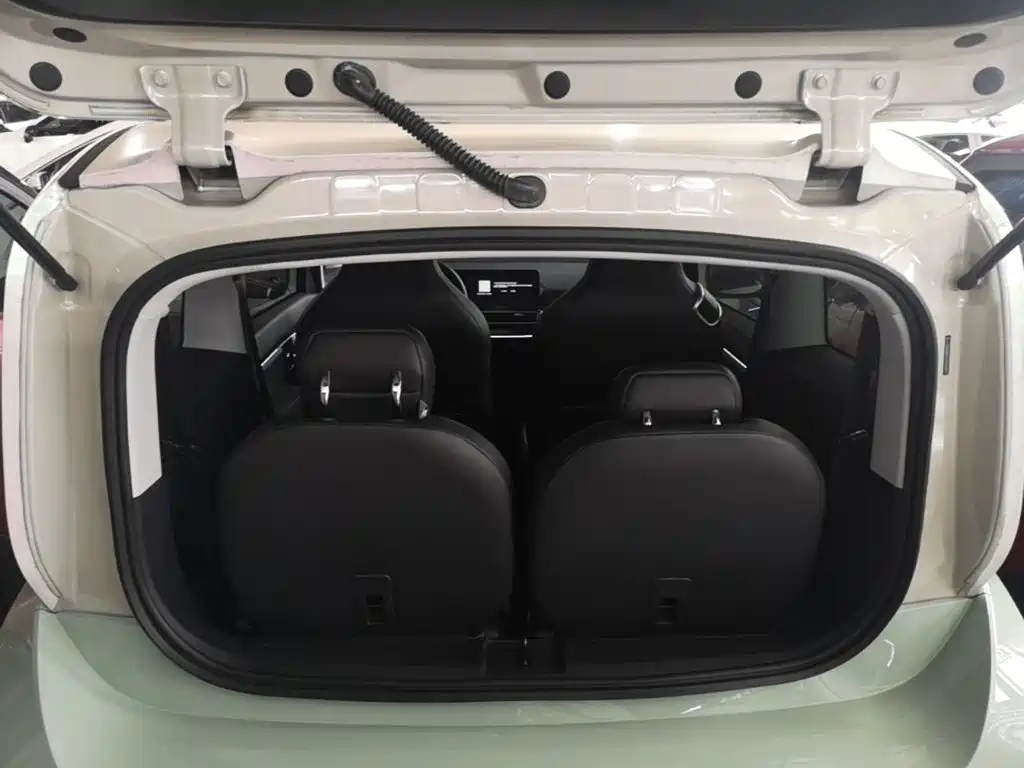 Baojun KiWi EV 2023 — фото 19