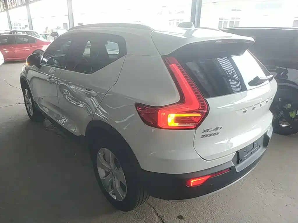 Volvo XC40 2021