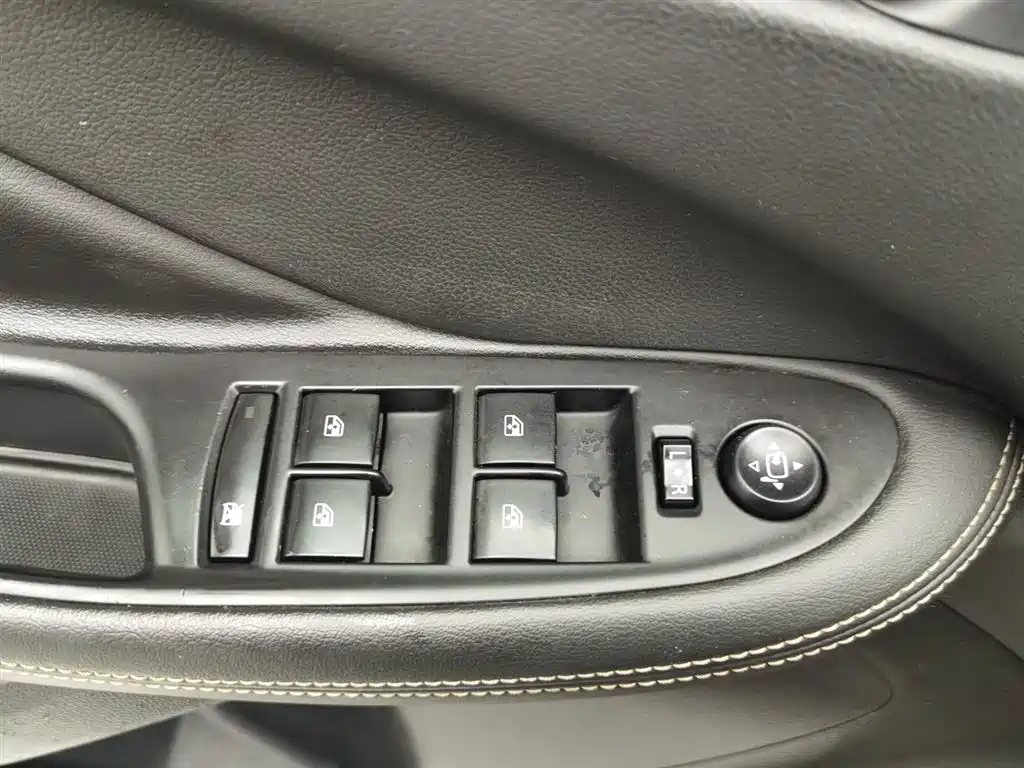 Buick Envision Plus 2017 — фото 9