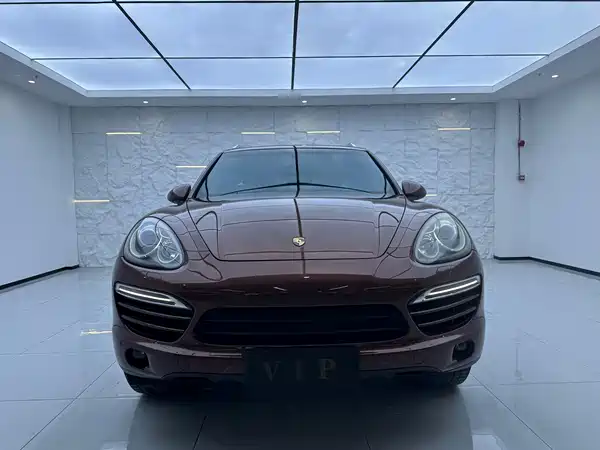 Porsche Cayenne 2011