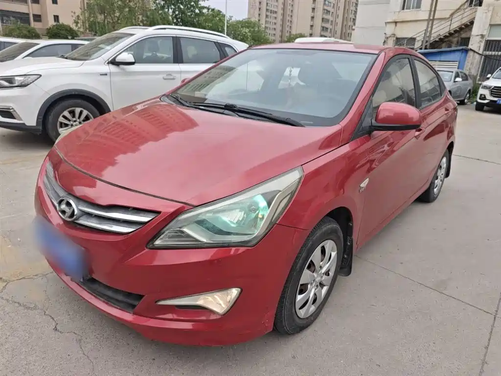 Hyundai Verna 2014 — фото 2