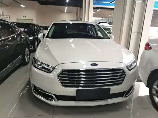 Ford Taurus 2018
