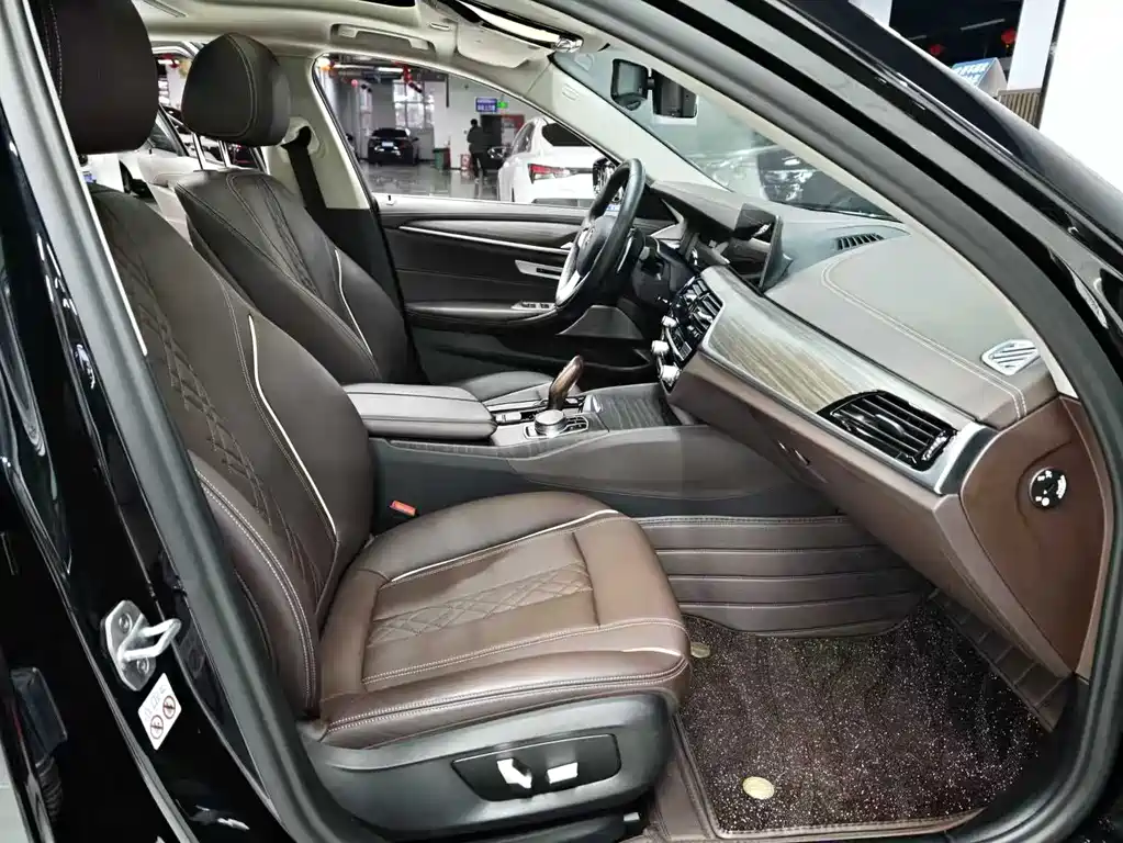 BMW 5 Series 2020