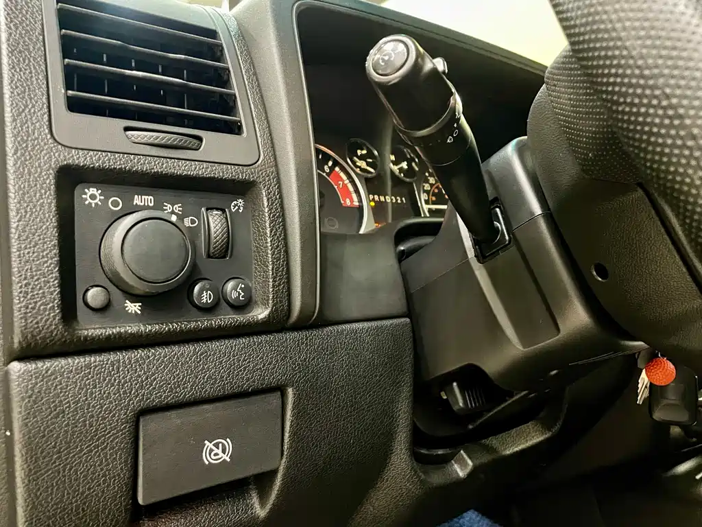 Hummer H3 2006 — фото 16