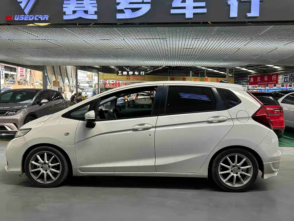 Honda Fit 2019 — фото 6