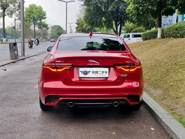 Jaguar XEL 2020