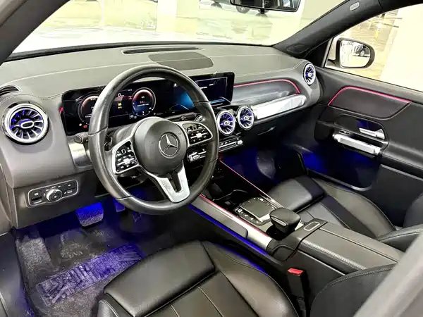 Mercedes-Benz GLB 2021