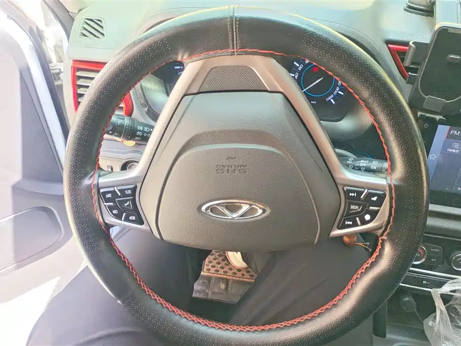 Chery Tiggo 3 2017 — фото 15