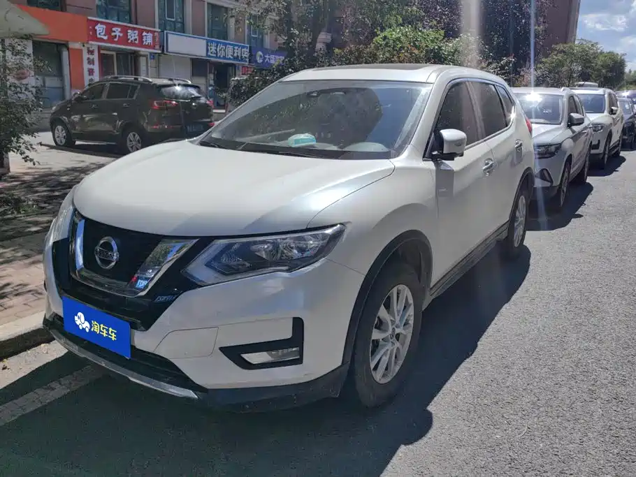 Nissan X-Trail 2022 — фото 1