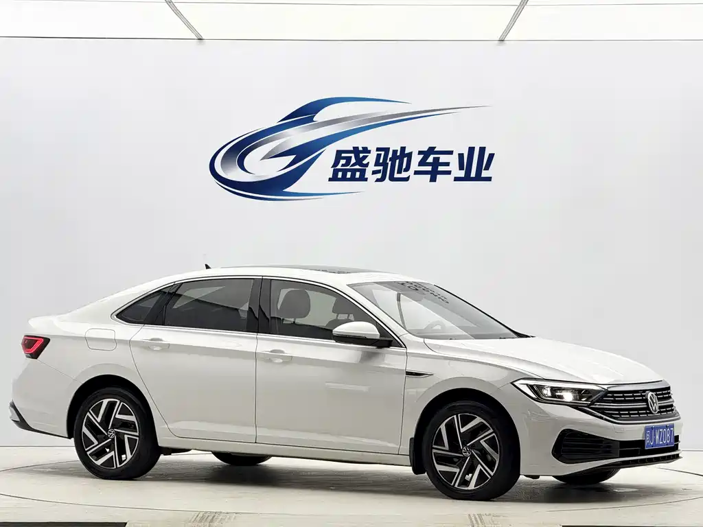 Volkswagen Sagitar 2022