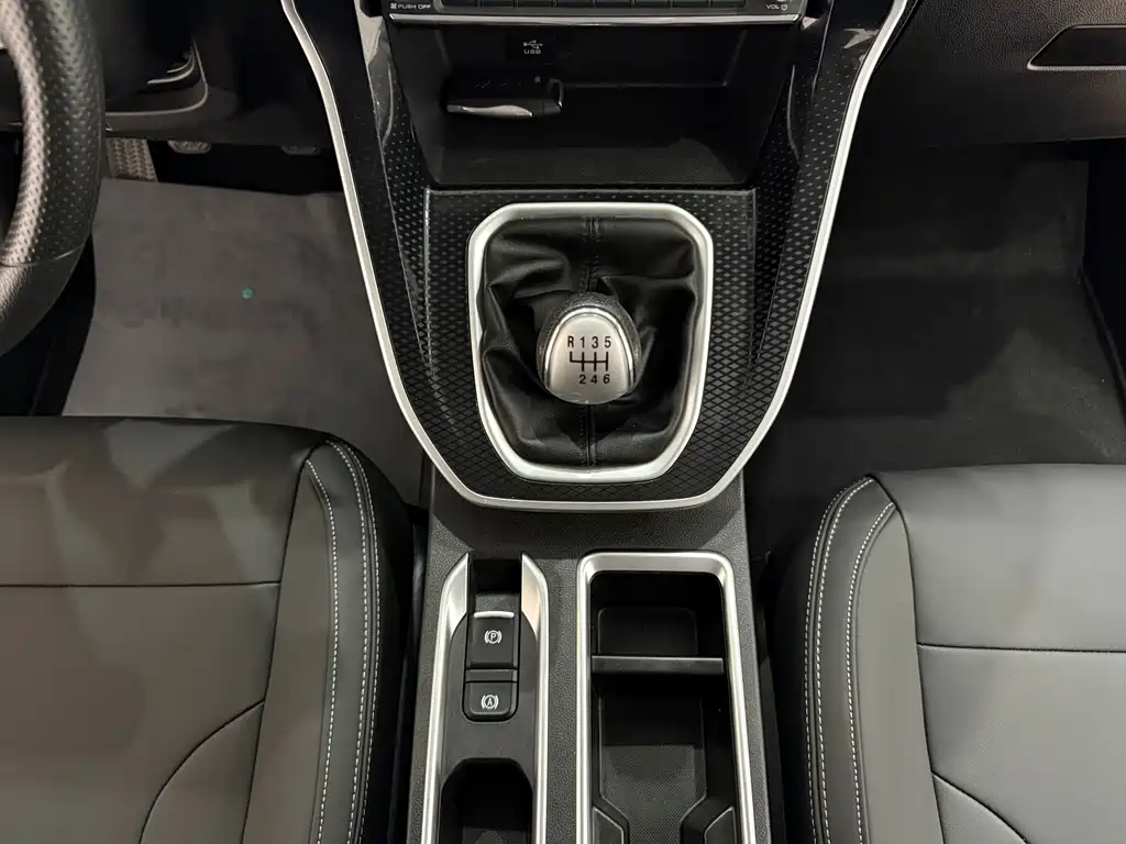 Haval M6 2023 — фото 14