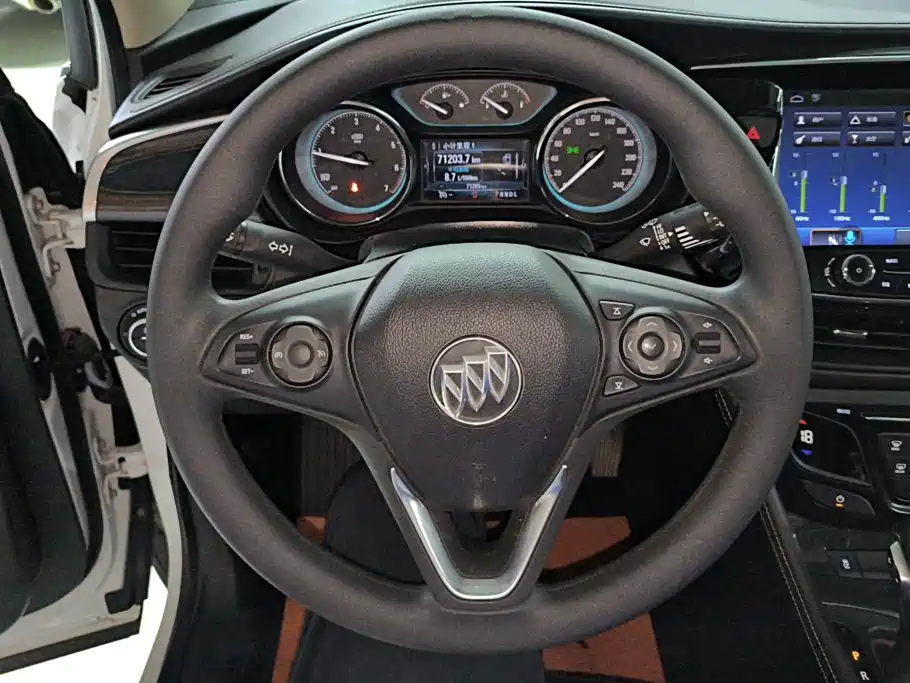 Buick Envision Plus 2017 — фото 15